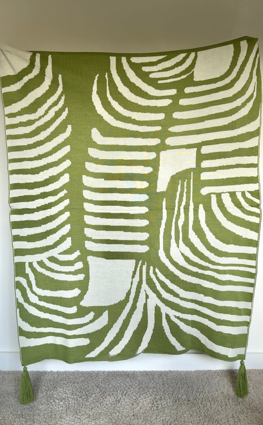 Ruhe Throw Light Green(reversible design)