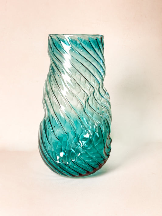 Ocean Fade Vase