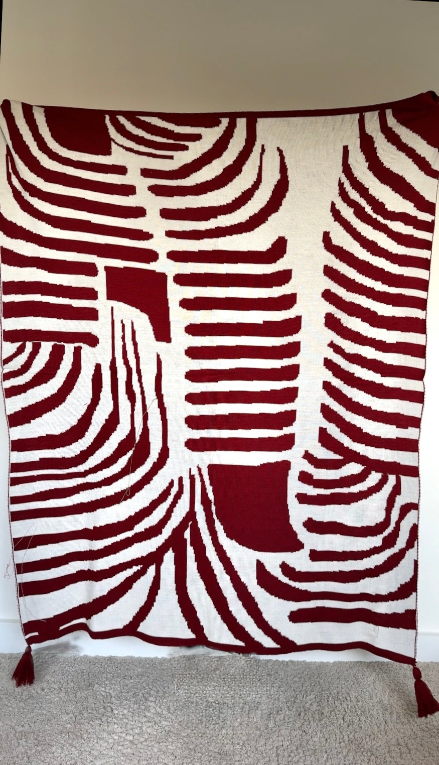 Ruhe Throw Burgundy(double sided design)